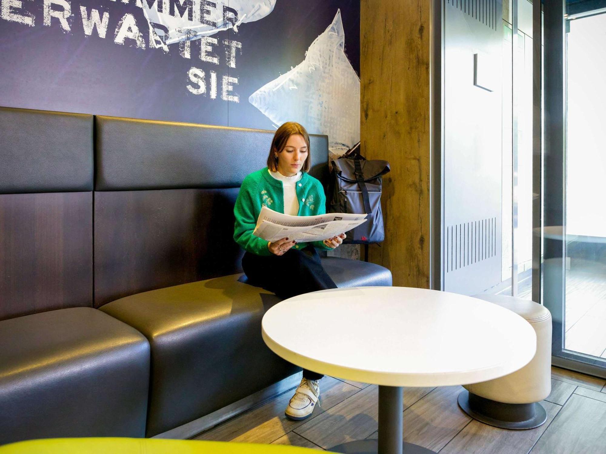 Ibis Budget Berlin Potsdamer Platz Bagian luar foto