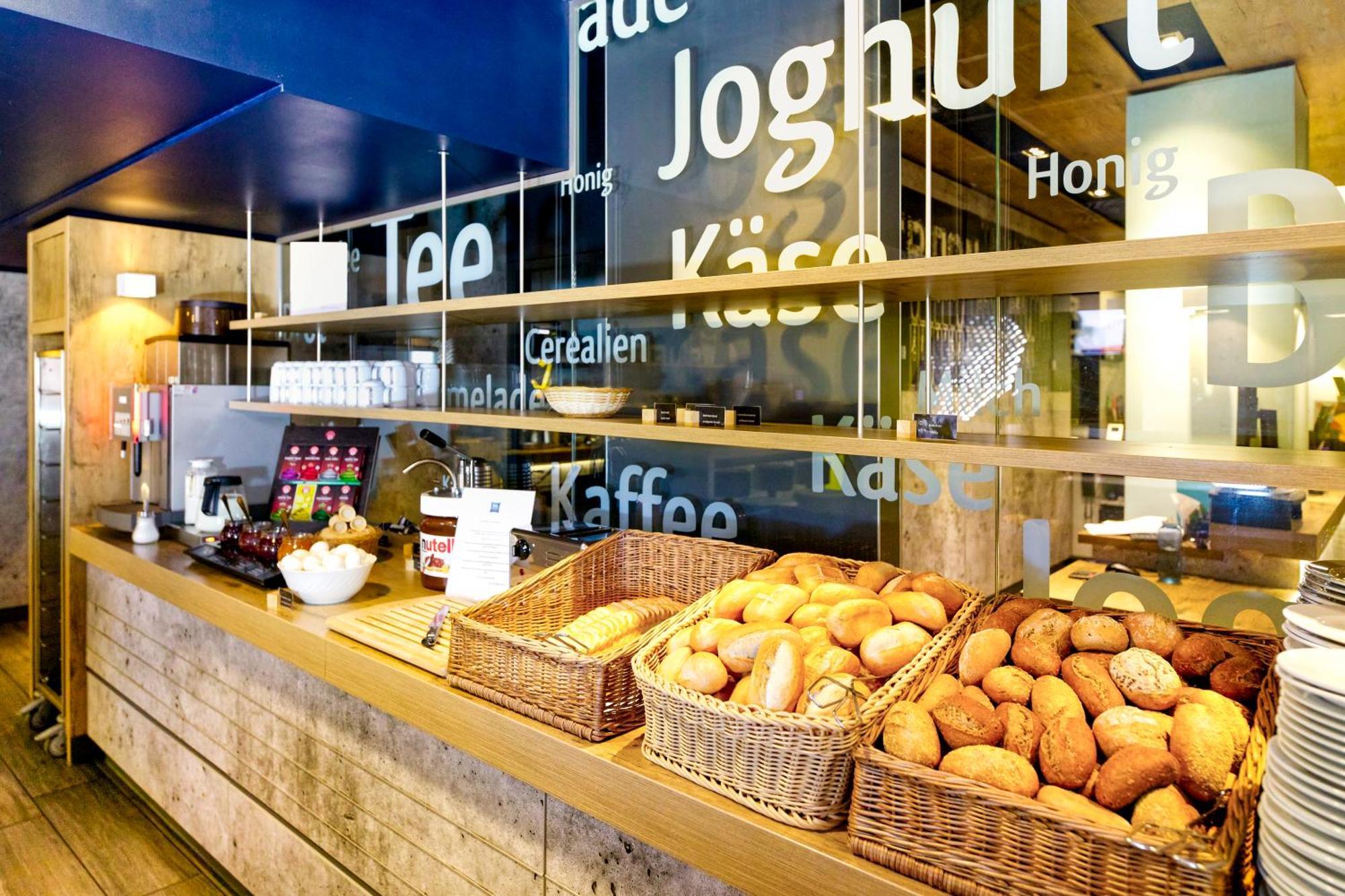Ibis Budget Berlin Potsdamer Platz Bagian luar foto